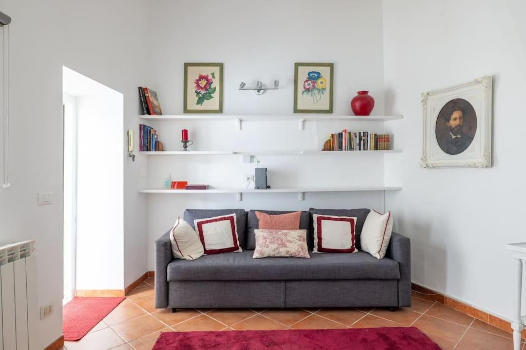רומא Colosseum Charming Apartment מראה חיצוני תמונה