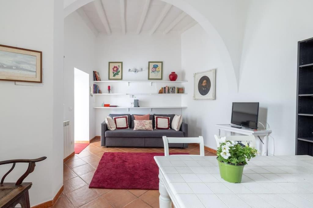 רומא Colosseum Charming Apartment מראה חיצוני תמונה