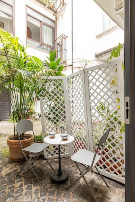 רומא Colosseum Charming Apartment מראה חיצוני תמונה